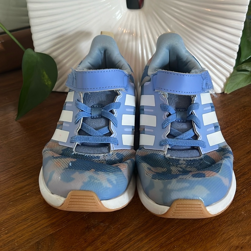 Adidas girls tennis shoes